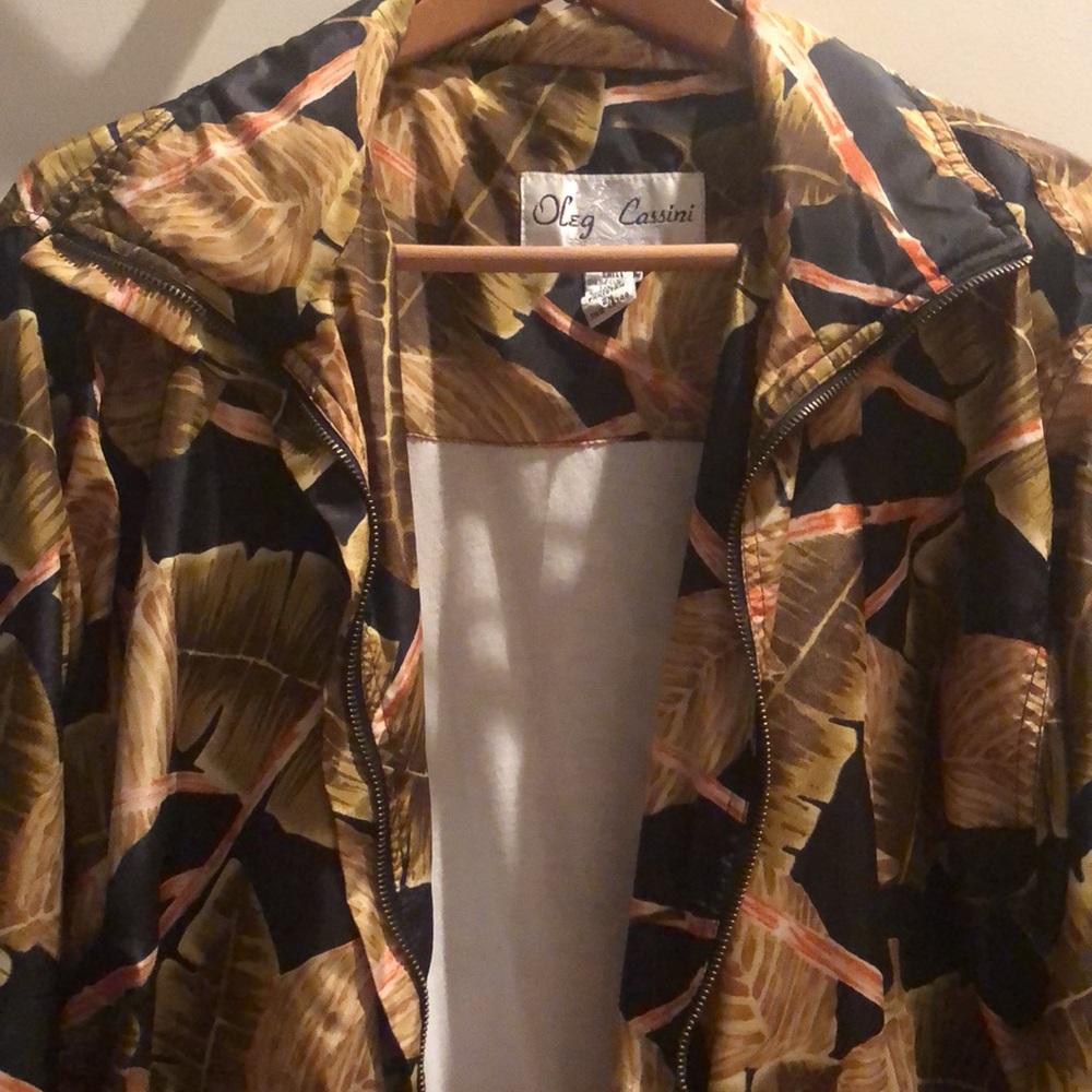 2/$40 Oleg Cassini Designer JACKET Lightweight Zippered Woman’s Jacket Size 2X - Picture 3 of 9